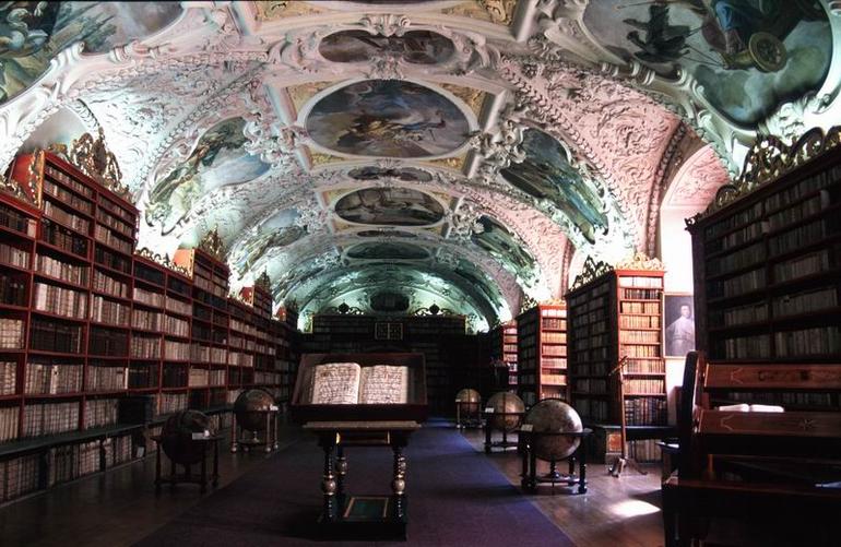 Prag_Bibliothek_I